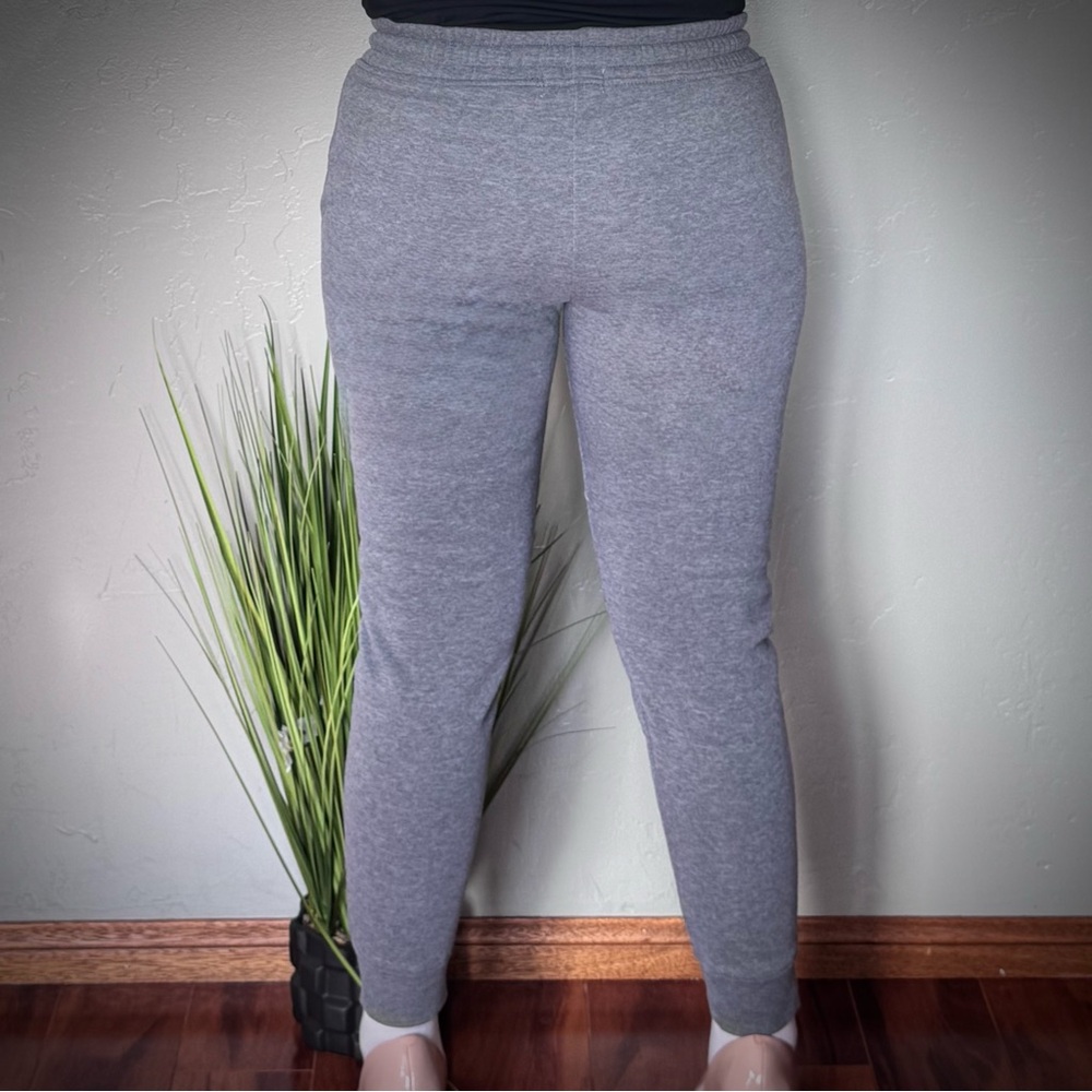 Brooklyn Cloth Gray Women’s Joggers Sweatpants with Pink Accent Pockets - Picture 3 of 7